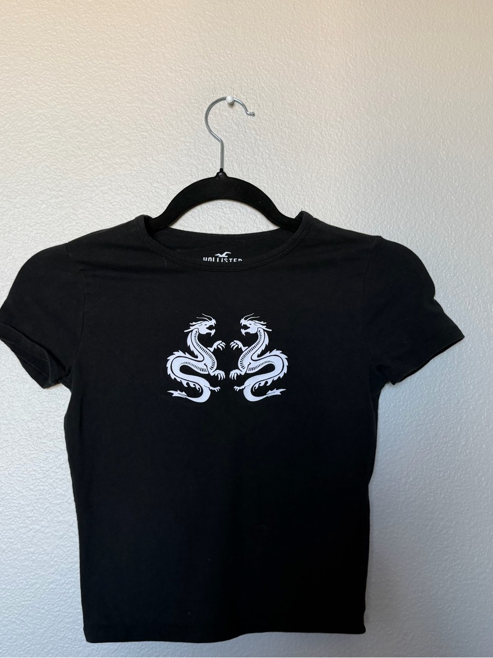 Hollister Black Twin Dragon Crop Tee